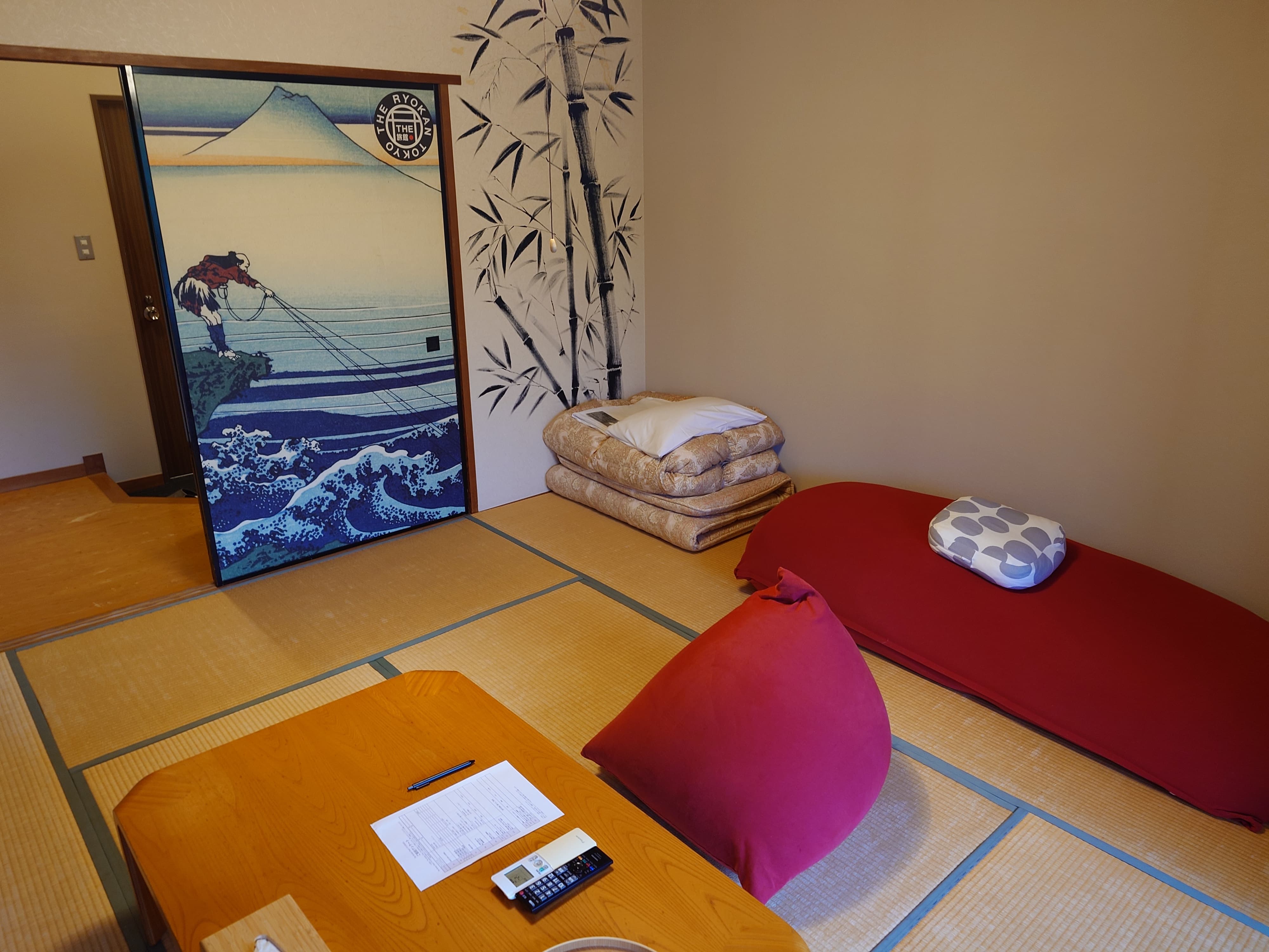 部屋の中(和室8畳)